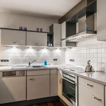 Modern Apartment, That's Live