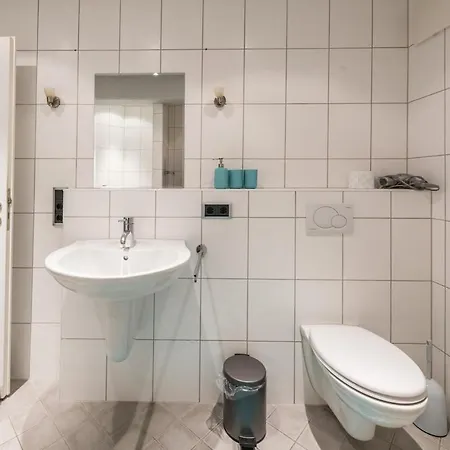 Modern Apartment, That's Live *