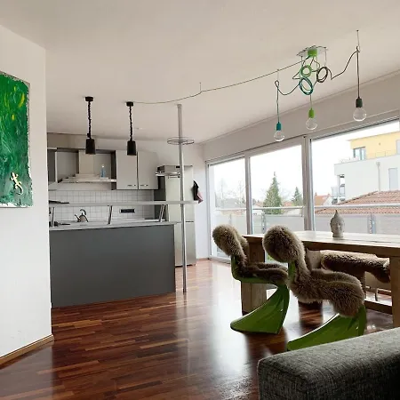 Modern Apartment, That's Live Apartamento *